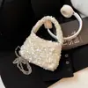 Bolsa Versátil de Lantejoulas Preta e Branca com um Toque Elegante, Bolsa de Mão Exquisita para Mulheres, Pode Ser Usada no Ombro ou Transversal, Adequada para o Dia a Dia, Pequena Bolsa de Lantejoulas