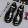 Nuevos zapatos Derby brogue para hombre, zapatos de cuero con suela gruesa, que aumentan la altura, cuero genuino, cuero pulido, zapatos de negocios casuales para hombre