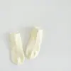 Novedades Primavera y Verano para Bebés y Niños Pequeños Malla Transpirable Absorbente de Sudor Color Liso Algodón Peinado Calcetines de Bebé Algodón Peinado Sin Costuras Cosido a Mano