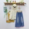 Pantalones Vaqueros Casuales Anchos Estilo Retro Japonés Otoño 2025 Bordados de Flores Pequeñas Volantes Cintura Elástica para Mujer