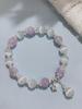 Pulsera de Cristal Mariposa con Perlas Blancas Imitación de Tono Agitado Todo Fósforo Diseño de Nicho Femenino Pulsera de Luz de Luna Gris Temperamento Tendencia Regalo para Estudiante