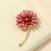 Cross-border novo estilo europeu e americano tridimensional daisy flower two-color broche temperamento acessórios de vestuário feminino atacado