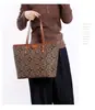 Fabricantes de origem BANI canguru nova moda Joker luxo leve bolsa de mão ombro feminina atacado geração