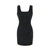 Vestido Quadrado com Alças Finas Estilo Francês Inspirado em Hepburn para Mulheres, Caimento Justo, Elegante Vestido Bodycon com Cintura Marcada e Pregas Estilo Kendall Jenner, Vestido Curto Regata