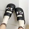 MDDMary Jane Perfurada Sapatos Femininos 2026 Novo Fofo Verão Viagem Férias Roupa Externa Bico Fechado Redutor de Idade