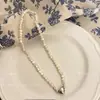 Colar Personalizado de Pérolas de Imitação 2024 Novo Estilo Quente Corrente de Clavícula de Laço de Alto Padrão Acessório de Corrente para Pescoço de Vestido de Nicho