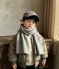 Bufanda de punto suave y versátil de color liso para niños y niñas, que realza el ambiente invernal, favorecedora para el cutis, calentador de cuello de lana para nuevos estudiantes