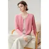 Cardigan de Caxemira Falso Duas Peças Luxo Leve Feminino Outono/Inverno Novo Estilo 2026 Jaqueta de Tricô Suéter Emagrecedor Top Casual