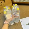 Pingentes de sapato de girassol são compatíveis com sapatos transparentes de cristal populares, sapatos de gelatina da moda e tamancos.. Charms de sapato DIY para mulheres