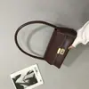 Bolsa Pequena de Alto Valor Estético 2026 Novo Modelo Bolsa de Mão Feminina Verão Versátil Retrô Bolsa de Ombro de Axila Bolsa Quadrada Pequena