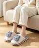 Pantuflas de Algodón de la Fábrica Original, Disponibles en Múltiples Colores, Lindo Diseño de Cabeza de Conejo para Mujer, Pantuflas de Suela Plana para Otoño e Invierno, Se Pueden Personalizar en Lotes Pequeños