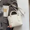 Transfronterizo 2026 Nueva Moda Versátil Moderno Super Popular Bolso Pequeño Bolso Cruzado para Mujer Bolso de Mano Exquisito Bolso Cubo