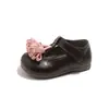 Elegantes zapatitos de piel para niñas, novedad otoño 2026 versión coreana, zapatitos de suela blanda para bebés niñas, dulces zapatos planos para niños pequeños