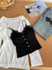 Camisola Sexy de Encaje Patchwork con Escote en V y Copas, Abotonada, Corte Ajustado, Estilo Pura Pasión, Adecuada como Prenda Interior