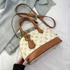 Bolso Carcasa Retro para Presbicia Bolso de Mano Moda Otoño e Invierno 2025 Nuevo Bolso de Hombro Cruzado Exportación Europea y Americana Transfronterizo