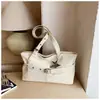 Fivela de Cinto Elegante Bolsa Tote Coreana 2026 Nova Bolsa de Nicho Feminina Bolsa de Mão Casual Bolsa de Ombro Underarm Versátil