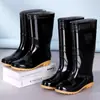 Botas de lluvia de caña alta, resistentes al desgaste, impermeables, botas de goma resistentes a ácidos y álcalis, engrosadas, antideslizantes, para sitios de construcción, botas de trabajo, zapatos y botas de agua para hombre