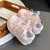 Tênis Esportivo Feminino para Idades 6-12, Sapatos Casuais de Malha Respirável Estilo Princesa para o Verão, Sapatos Infantis Leves com Solado Macio Antiderrapante