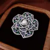 Broche Vintage de Medusa com Pedras Strass e Pérolas, Broche Retro de Luxo Leve de Alta Qualidade, Acessório Elegante e Versátil para Mulheres