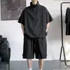 Conjunto masculino de verão de seda gelada, com zíper parcial na gola alta e mangas curtas, T-shirt fina moderna e conjunto de shorts casuais