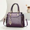 Bolso de mano de alta gama transfronterizo, bolso tote pequeño, bolso cruzado, bolso de hombro, nuevo bolso de moda con patrón de cocodrilo de gran capacidad para mujer