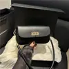 Bolsa Feminina de Nicho Francês 2025 Nova Moda Tendência Simples Bolsa Transversal Celebridade da Internet Versátil Ombro Único Pequena Quadrada
