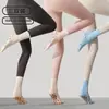 Calcetines de yoga con punta redonda, antideslizantes, estilo de tubo largo, color liso, transpirables, versátiles, aptos para Pilates y fitness, hasta la pantorrilla, disponibles para envío directo
