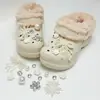 Zuecos forrados de algodón con accesorios decorativos, dijes para zapatos de planeta KT de diamante rosa, alta gama para DIY, ligeros y lujosos adornos de diamante en forma de corazón, y bonitas flores para zapatos para niñas