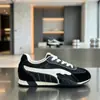 Nuevo Modelo Primavera/Verano 2026 Zapatos Forrest Gump de Malla Transpirable Versátiles de Caña Baja para Estudiantes Comercio Transfronterizo