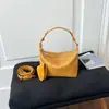 Bolsa Baguete Trançada Casual para Mulheres, Novo Estilo Verão 2026 Bolsa de Ombro/Axila Trançada, Bolsa Transversal Elegante em Forma de Lua Crescente