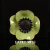Exquisito collar de abuela de múltiples capas con flores verdes frescas, hebilla de succión magnética, diseño de personalidad de alta gama, broche de esmalte