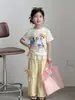 Conjunto de verano para niñas 2026 nuevo y elegante conjunto de dos piezas de camiseta de verano y overol para bebés niñas, ropa de verano para niños