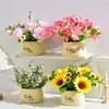 Decoración de Flores Artificiales Arreglo de Flores de Girasol Pequeño Macetero Plástico Ramo Decoración de Sala de Estar Mesa de Comedor Decoración de Planta Verde