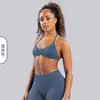 Sujetador deportivo cruzado de nailon mate de alta elasticidad con cuello halter, espalda descubierta fruncida para mujer, sujetadores deportivos al por mayor