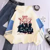 Sudadera con capucha de colorblock con el mismo estampado del concierto de la gira mundial de Stray Kids