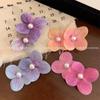 Pinza para el pelo de doble flor de perla de verano dulce y fresca, accesorio para el pelo de patito de goma con ambiente playero y femenino, tocado
