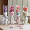 2.14 Dia dos Namorados Novo Estilo Arranjo de Flor de Haste Única com Peças Decorativas, Embalagem de Buquê de Flores Frescas, Buquê Ambiente de Rosa de Haste Única