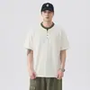 Camiseta de Manga Curta Verão 2026 Masculina Marca da Moda Corte Solto Camiseta Dois em Um Masculina Camiseta Falsa de Duas Peças Masculina