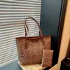 Bolso Tote de Hombro con Estampado Retro Texturizado para el Trabajo Moda Europea Americana Mujer 2026 Nuevo Elegante Bolso de Gran Capacidad