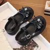 2026 Verano Nuevos Zapatos Negros de Cuero para Niñas Moda Infantil Mocasines de Rendimiento con Lazo Zapatos Individuales para Niños Pequeños y Medianos
