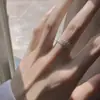 Anillo delgado dulce de capas para mujer, anillo abierto en forma de corazón exquisito y versátil, anillo de dedo índice moderno de alta gama estilo ins