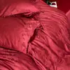 Conjunto de Roupa de Cama para Casamento em Vermelho Vibrante, Conjunto Festivo Jacquard de Quatro Peças, Cor Sólida Simples Algodão de Fibra Longa Algodão Puro Capa de Edredom