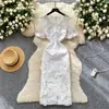 Vestido de Verão Feminino Estilo Socialite Francês Gola V Bordado Floral Pesado Manga Bufante Slim Fit