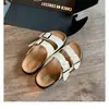 Versión de Piel de Oveja Verano Retro Suela Plana Hebilla Cuadrada Ajustables Suelas Gruesas Estilo Birkenstock Pantuflas para Mujer, Piel Genuina para Uso en Exteriores