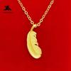 Venda por atacado bronze banhado a ouro pingente de pena pequena galvanizado imitação de joias de ouro barraca de mercado noturno fornecimento de acessórios pendentes para senhoras