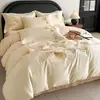 Juego de Cuatro Piezas de Algodón Puro Cepillado Estilo Lujo de Gama Alta, Funda de Edredón Bordada de Alta Calidad, Sábana Bajera, Juego de Ropa de Cama 1.8m