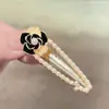 Pinza para el Cabello Clásica de Camelia Estilo Chanel para Mujer, Pinza de Cocodrilo con Perlas para Flequillo y Cabello Lateral, Nuevo Accesorio para el Cabello Exquisito y de Alta Gama