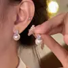 Aretes para Otoño e Invierno, Aretes de Alta Gama, Aretes de Nicho, Joyería Estilo Flor de Perla Retro, Venta al por Mayor para Mujeres