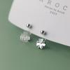 Brincos de Prata de Lei S925 Nalan Flor de Quatro Pétalas com Diamantes para Mulheres Brincos Exquisitos de Gancho para Orelha Trevo de Quatro Folhas com Contas Rosqueadas M02392