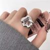 Anillo Coreano de Personalidad Exagerada para Mujer de Metal Moda Versátil Elegante Moderno Tendencia Celebridad de Internet Diseño de Nicho Anillo